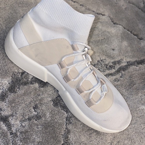 Alo sneakers - Picture 7 of 9